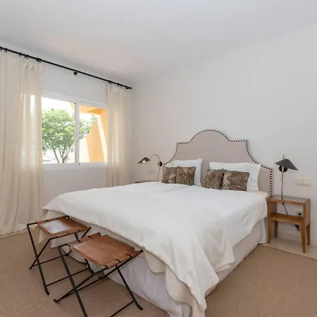 Precioso Elvira Hills * Marbellac